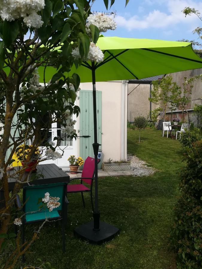 Chambres D'Hotes Les Lilas Рюффек Экстерьер фото